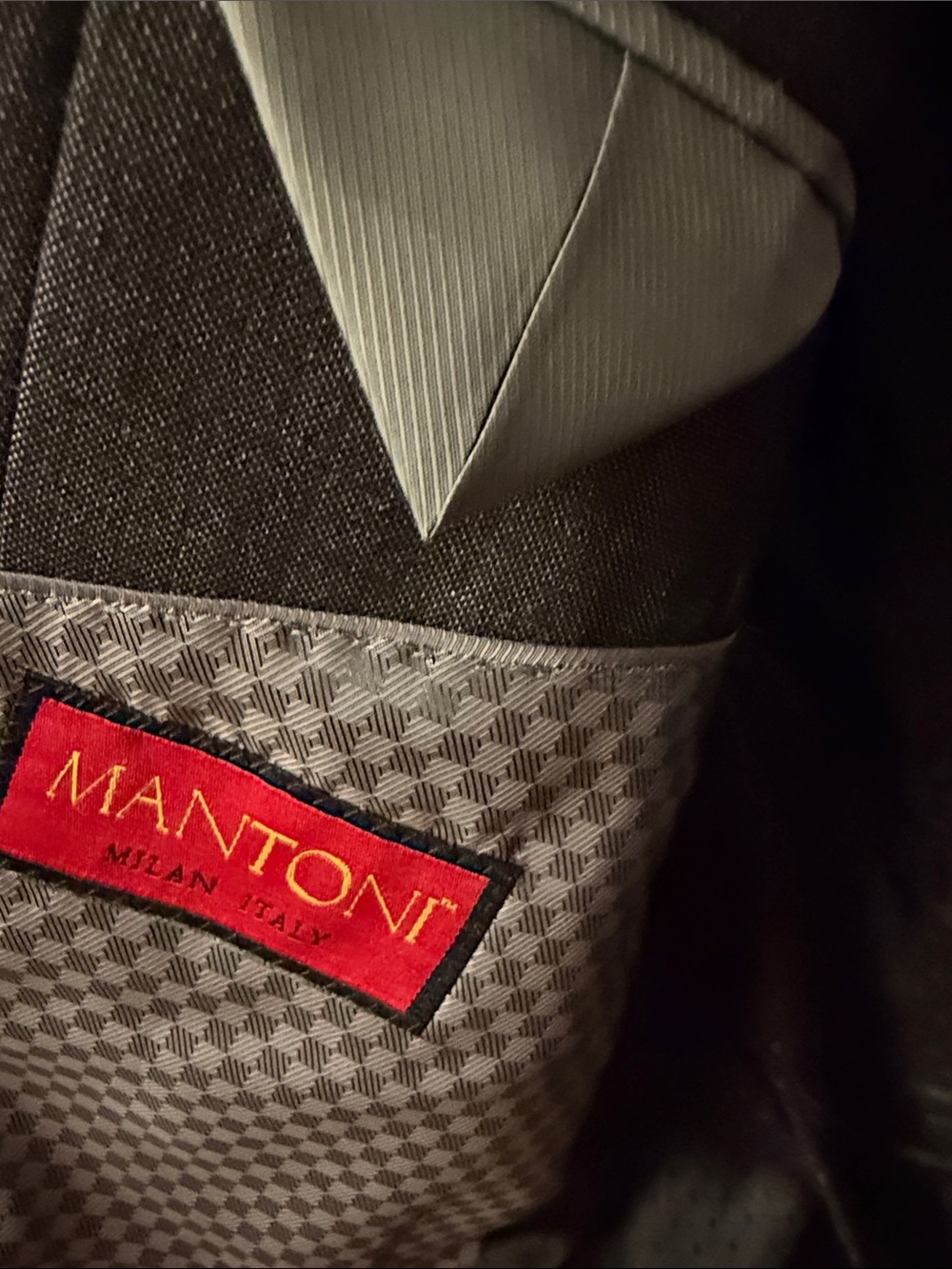 Mantoni Men's Dark Gray Two-Button Notch Lapel Suit Jacket - Picture 7 of 10